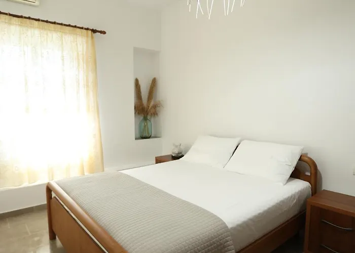 Hotell Te Rrapi Qeparo