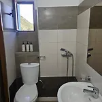 Te Rrapi Qeparo