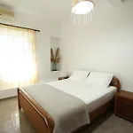 Hotel Te Rrapi Qeparo