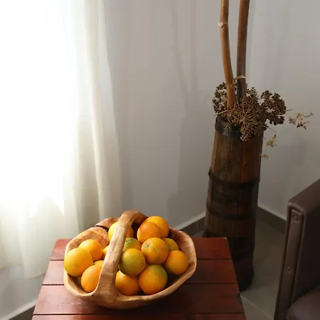 Te Rrapi Hotel *